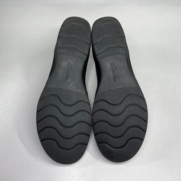 Clarks Women's Size 9.5 Black Leahter Slip On Shoes - Picture 10 of 12